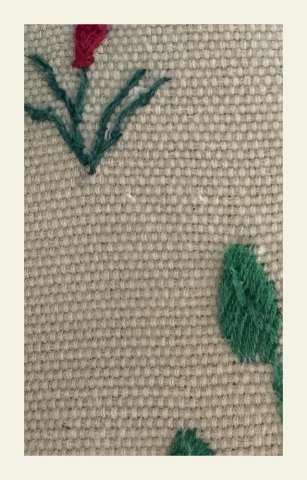 Cojín bordado Janitzio, detalle de la textura