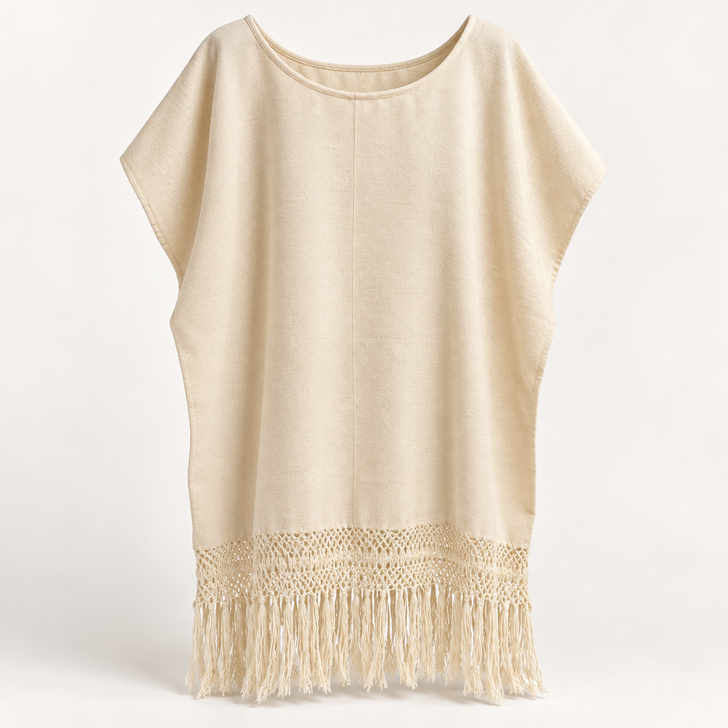 Blusa amplia con calado y flecos, vista frontal
