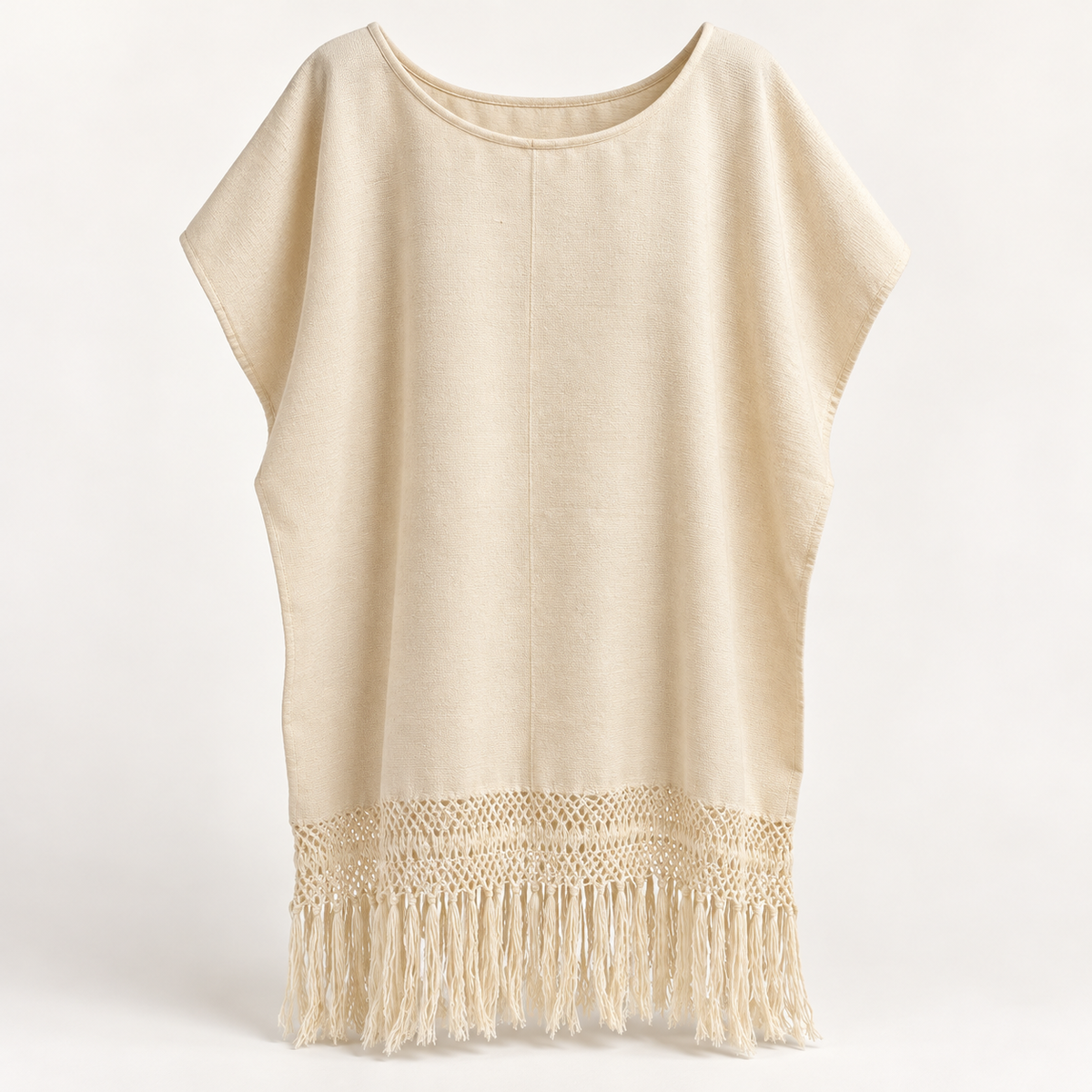 Blusa amplia con calado y flecos, vista frontal