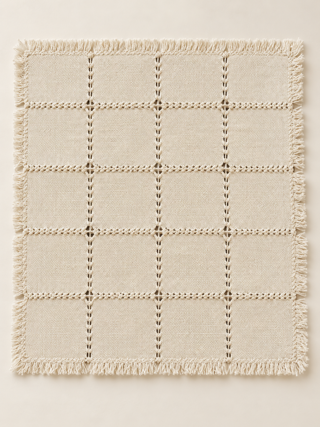 Mantel individual multideshilado 4×5: vista principal (imagen ilustrativa creada con IA)